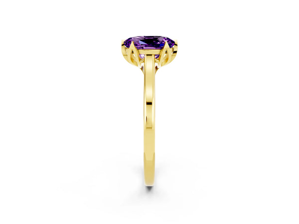 Yellow gold Oval Cut Amethyst Solitaire Ring with Flower Prong Setting and Classic Band