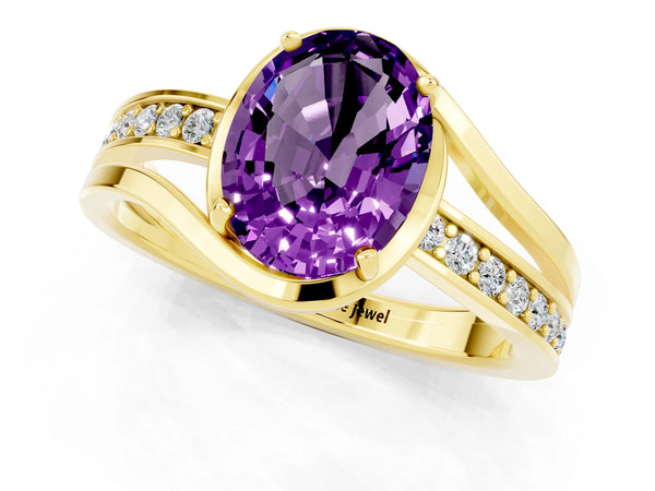 Yellow gold Oval Cut Amethyst Solitaire Ring with Split Shank and Prong Setting