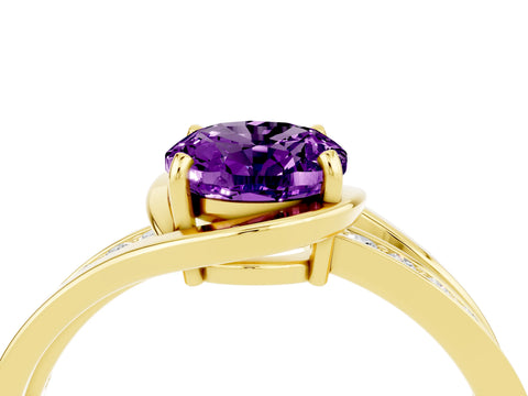 Yellow gold Oval Cut Amethyst Solitaire Ring with Split Shank and Prong Setting_4