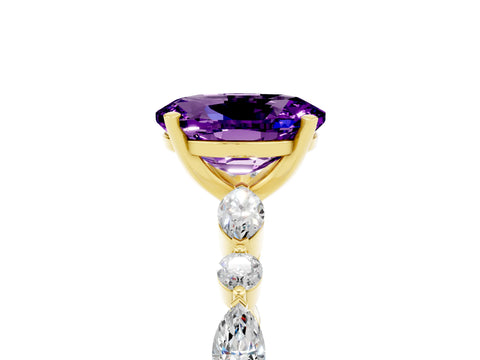 Yellow gold Oval Cut Amethyst Solitaire with Side Stones on a Pavé Band and Four-Prong Setting_5