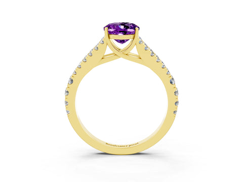 Yellow gold Oval Cut Amethyst Split Shank Pavé Engagement Ring with Four-Prong Setting_15