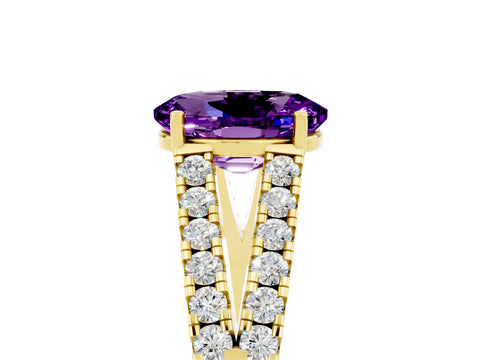 Yellow gold Oval Cut Amethyst Split Shank Pavé Engagement Ring with Four-Prong Setting_17
