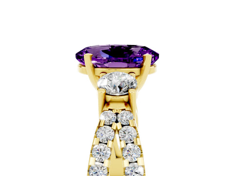 Yellow gold Oval Cut Amethyst Three-Stone Ring with Pavé Split Shank and Four-Prong Setting_17