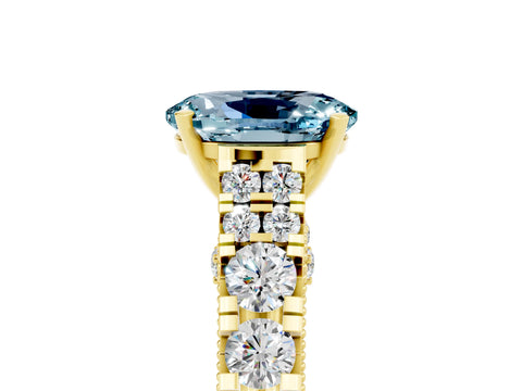 Yellow gold Oval Cut Aquamarine Classic Solitaire Ring with Pavé Band and Four-Prong Setting_5