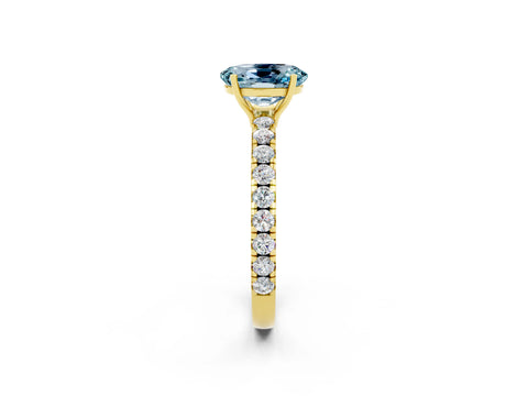 Yellow gold Oval Cut Aquamarine Pavé Solitaire Engagement Ring with Four-Prong Setting_14
