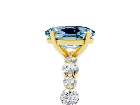 Yellow gold Oval Cut Aquamarine Prong Set Engagement Ring with Pavé Band_5