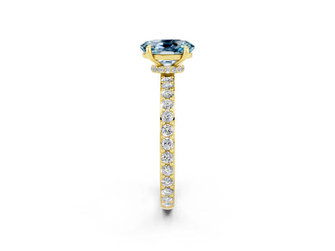 Yellow gold Oval Cut Aquamarine Solitaire Engagement Ring with Pavé Band and Four-Prong Setting_2
