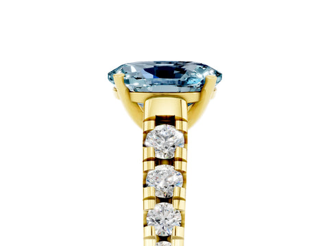 Yellow gold Oval Cut Aquamarine Solitaire Ring with Cathedral Setting and Pavé Band_5