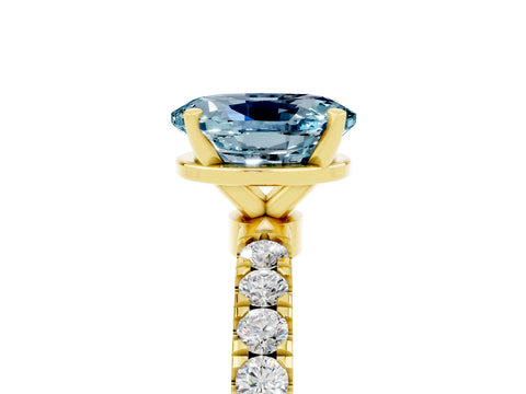 Yellow gold Oval Cut Aquamarine Solitaire Ring with Pavé Accents and Four-Prong Setting_5