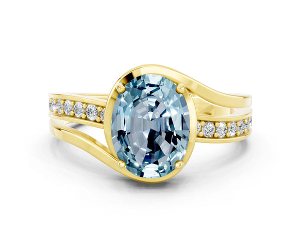 Yellow gold Oval Cut Aquamarine Solitaire Ring with Split Shank and Prong Setting