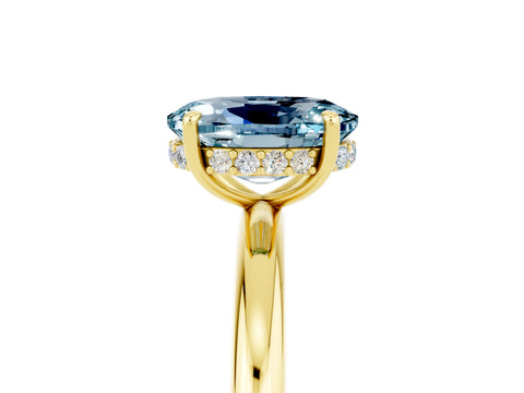 Yellow gold Oval Cut Aquamarine Solitaire Ring with Thin Band and Four-Prong Setting_17