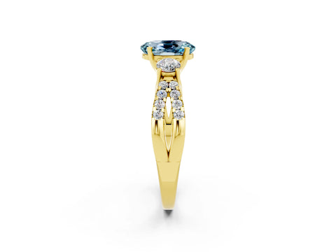 Yellow gold Oval Cut Aquamarine Three-Stone Ring with Pavé Split Shank and Four-Prong Setting_14