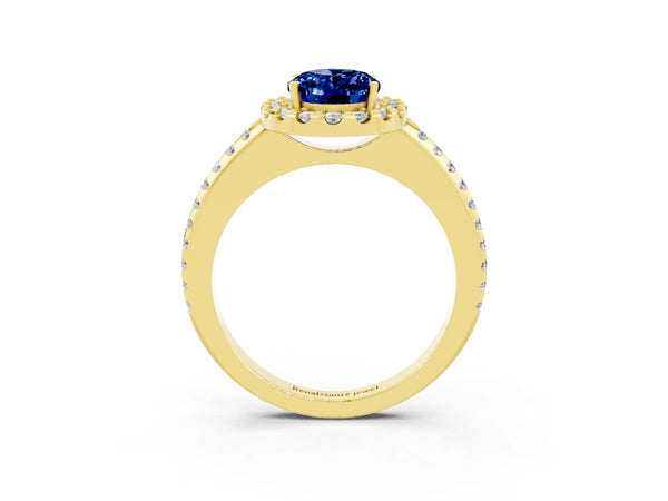 Yellow gold Oval Cut Blue Sapphire Pavé Halo Ring with Four-Prong Setting