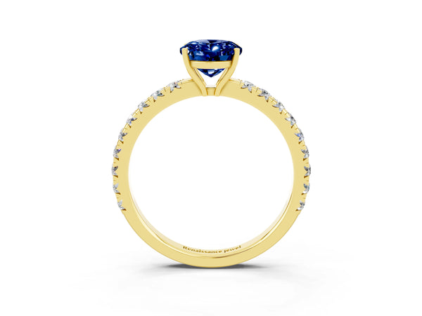 Yellow gold Oval Cut Blue Sapphire Pavé Solitaire Engagement Ring with Four-Prong Setting