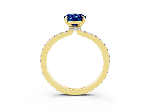 Yellow gold Oval Cut Blue Sapphire Ring with Pavé Band and Four-Prong Setting_3