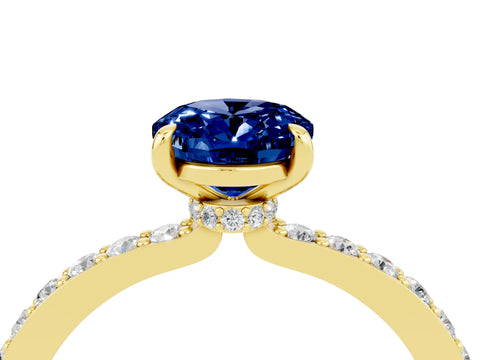 Yellow gold Oval Cut Blue Sapphire Solitaire Engagement Ring with Pavé Band and Four-Prong Setting_4