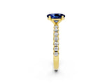 Yellow gold Oval Cut Blue Sapphire Solitaire Pavé Band with Four-Prong Setting_2