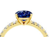 Yellow gold Oval Cut Blue Sapphire Solitaire Pavé Engagement Ring with Round Band and Prong Setting_40