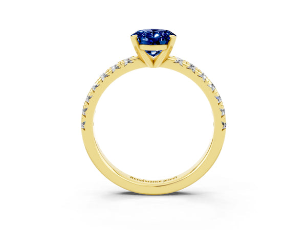 Yellow gold Oval Cut Blue Sapphire Solitaire Pavé Engagement Ring with Round Band and Prong Setting
