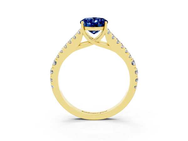 Yellow gold Oval Cut Blue Sapphire Split Shank Pavé Engagement Ring with Four-Prong Setting