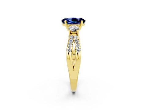 Yellow gold Oval Cut Blue Sapphire Three-Stone Ring with Pavé Split Shank and Four-Prong Setting_14