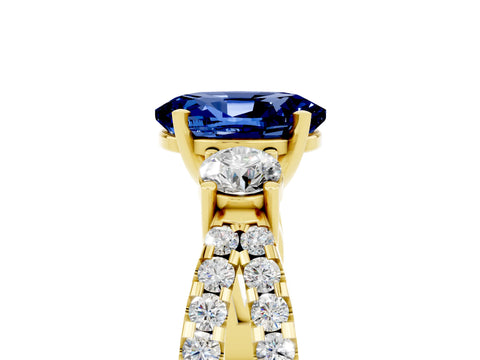 Yellow gold Oval Cut Blue Sapphire Three-Stone Ring with Pavé Split Shank and Four-Prong Setting_17
