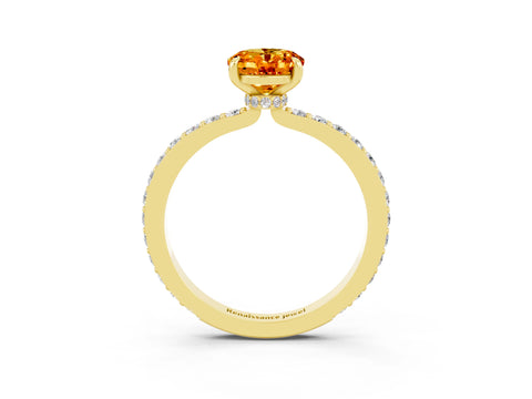 Yellow gold Oval Cut Citrine Ring with Pavé Band and Four-Prong Setting_3