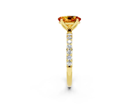 Yellow gold Oval Cut Citrine Solitaire Engagement Ring with Pavé Band and Prong Setting_2