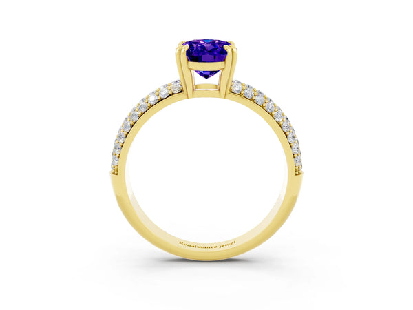 Yellow gold Oval Cut Tanzanite Vintage Milgrain Ring with Round  Stations