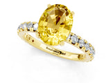 Yellow gold Oval Cut Cut Diamond Pavé Band with Four-Prong Setting_1