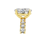 Yellow gold Oval Cut Cut Diamond Pavé Band with Four-Prong Setting_5