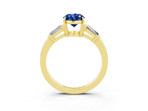 Yellow gold Oval Cut Cut Diamond Ring with Tapered Baguette Side Stones in Four-Prong Setting_3
