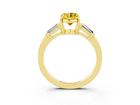 Yellow gold Oval Cut Cut Diamond Ring with Tapered Baguette Side Stones in Four-Prong Setting_3