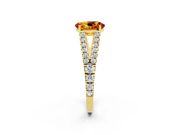 Yellow gold Oval Cut Citrine Split Shank Engagement Ring with Round Pavé and Prong Setting