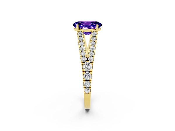 Yellow gold Oval Cut Tanzanite Split Shank Engagement Ring with Round Pavé and Prong Setting