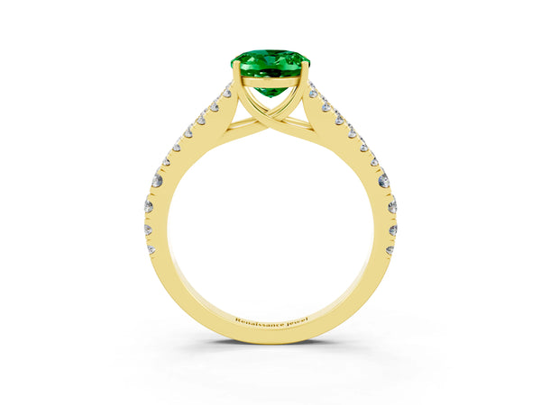 Yellow gold Oval Cut Emerald Split Shank Engagement Ring with Round Pavé and Prong Setting