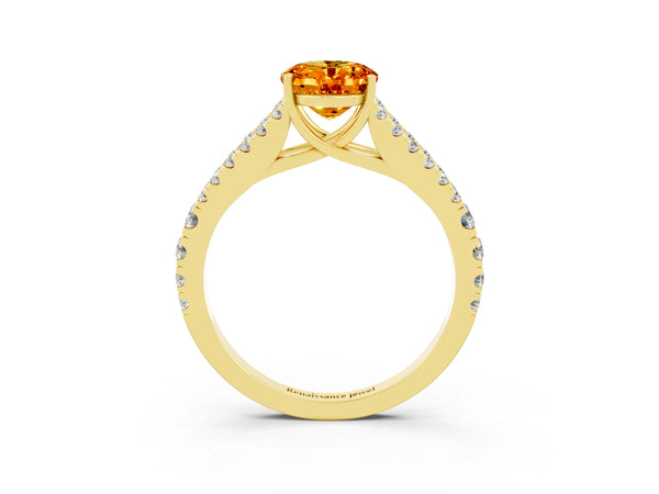 Yellow gold Oval Cut Citrine Split Shank Engagement Ring with Round Pavé and Prong Setting