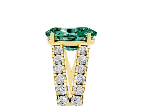 Yellow gold Oval Cut Cut Split Shank Pave Diamond Engagement Ring with Four-Prong Setting_5