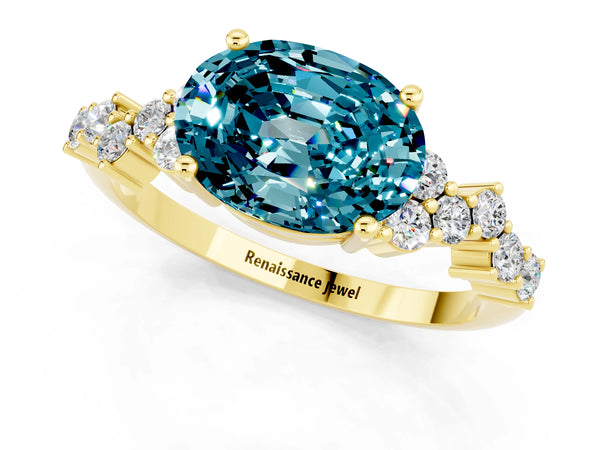 Yellow gold Oval Cut Diamond Cluster Pavé Band with Four-Prong Setting