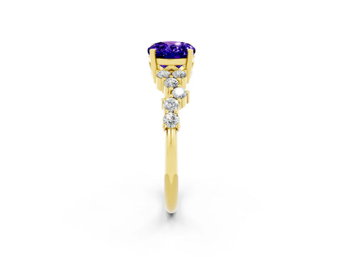 Yellow gold Oval Cut Diamond Cluster Pavé Band with Four-Prong Setting_2