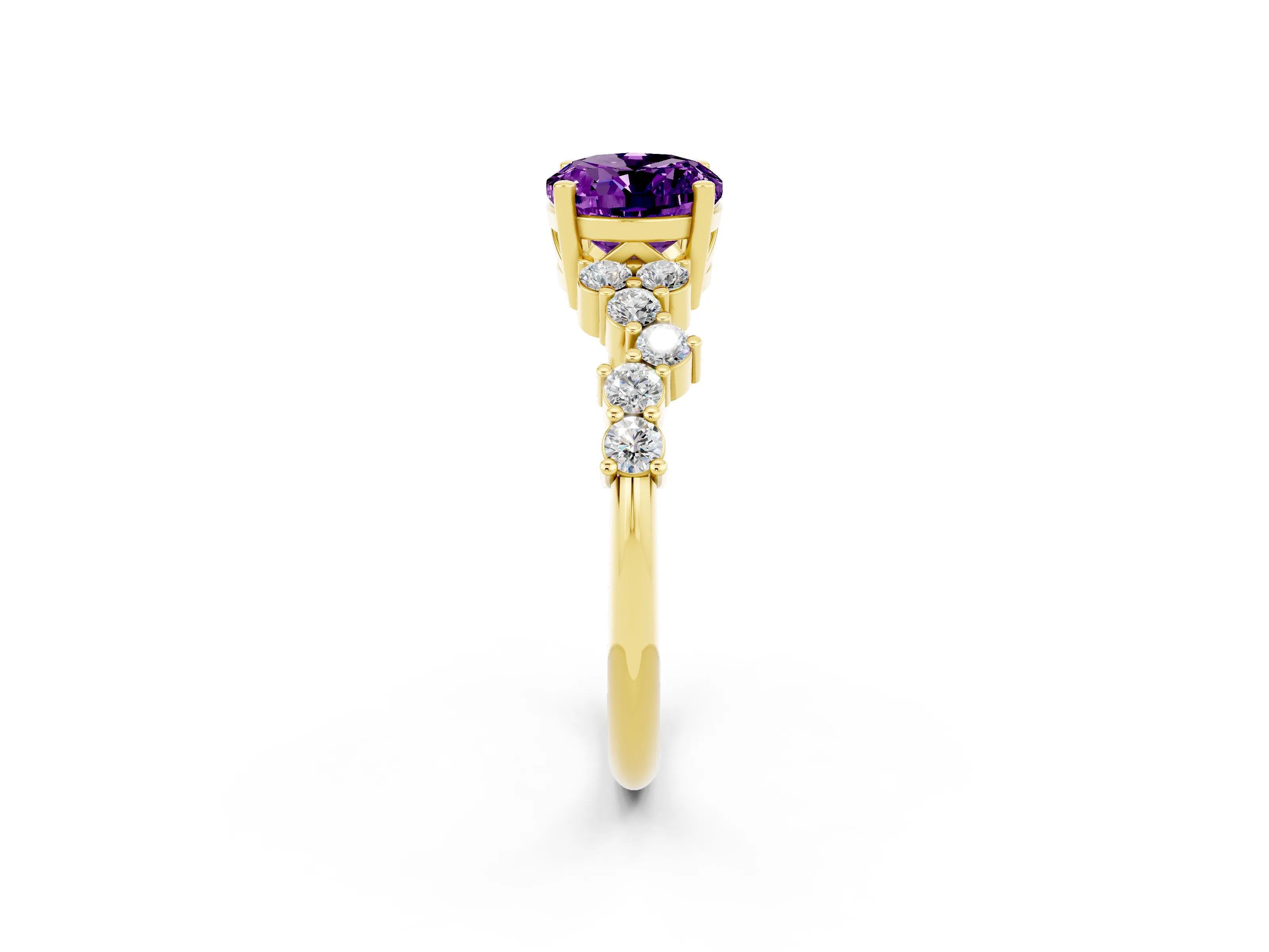 Yellow gold Oval Cut Diamond Cluster Pavé Band with Four-Prong Setting_2