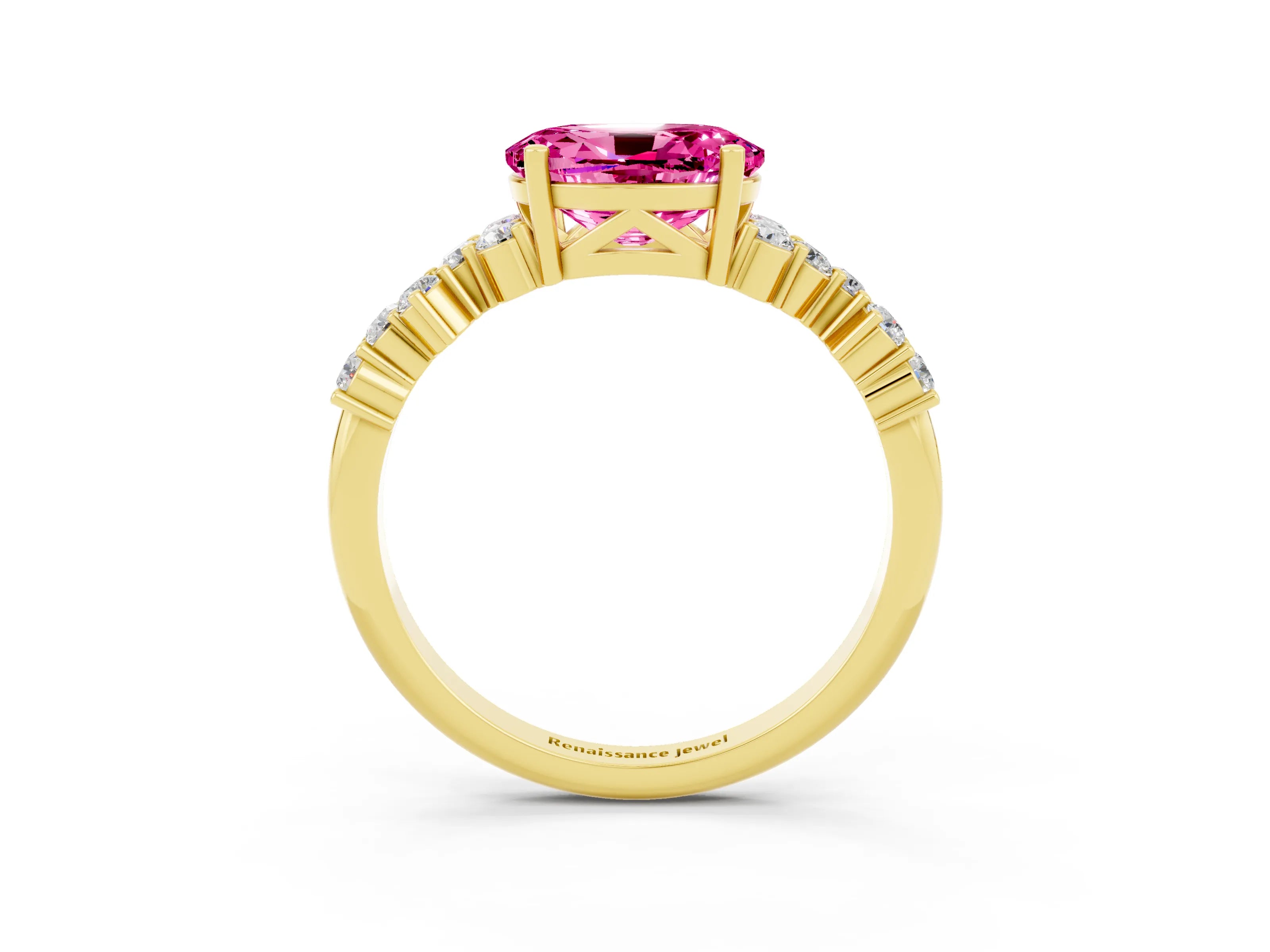 Yellow gold Oval Cut Diamond Cluster Pavé Band with Four-Prong Setting_3