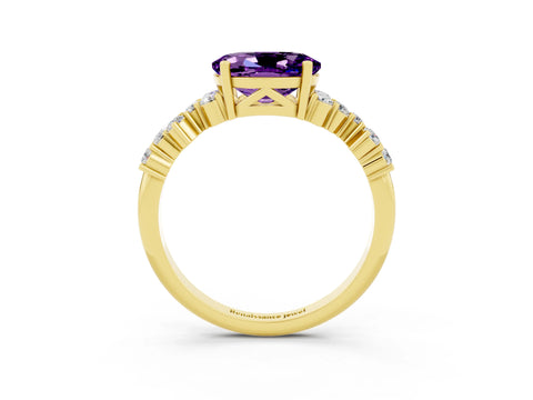 Yellow gold Oval Cut Diamond Cluster Pavé Band with Four-Prong Setting_3