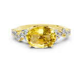 Yellow gold Oval Cut Diamond Cluster Pavé Band with Four-Prong Setting