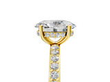 Yellow gold Oval Cut Diamond Pavé Band Ring with Four-Prong Setting_41