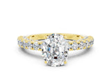 Yellow gold Oval Cut Diamond Pavé Band Solitaire Ring with Prong Setting