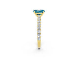 Yellow gold Oval Cut Diamond Pavé Band Solitaire Ring with Prong Setting_2