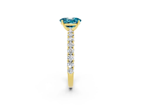 Yellow gold Oval Cut Diamond Pavé Band Solitaire Ring with Prong Setting_2