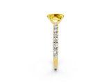 Yellow gold Oval Cut Diamond Pavé Band Solitaire Ring with Prong Setting_2