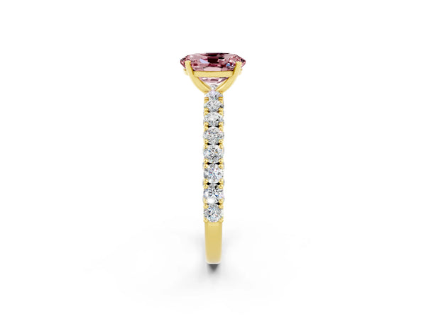 Yellow gold Oval Cut Diamond Pavé Band Solitaire Ring with Prong Setting